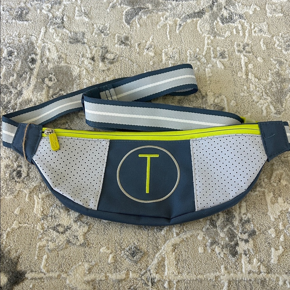 Thirty-one belt bag/crossbody
